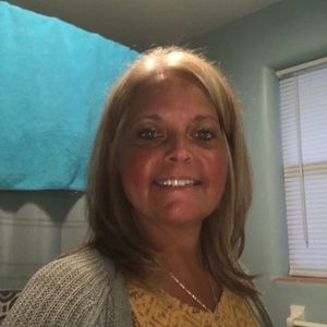 Meet your Posher, Holly